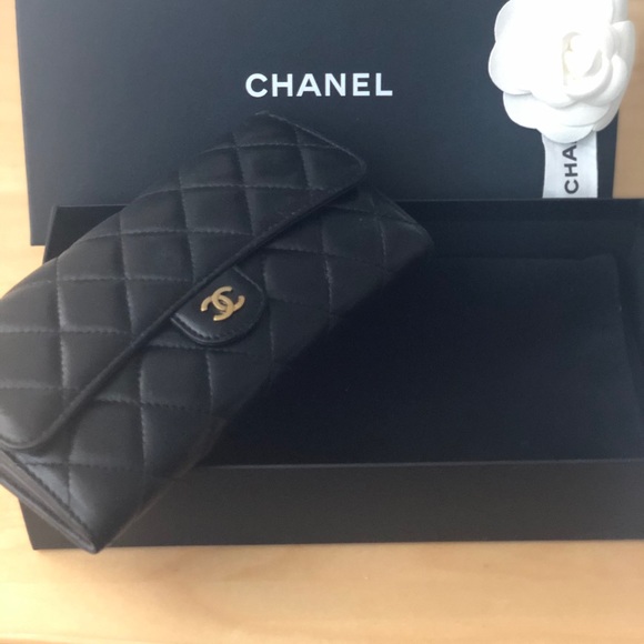 Chanel Wallet - Picture 5 of 5